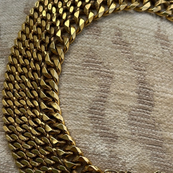 Lizzie Fortunato gold chain collar necklace with large decorative clasp - rare! - Picture 3 of 3
